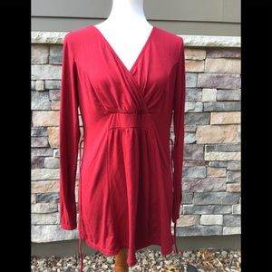 Red knit top crossover bodice Maternity M